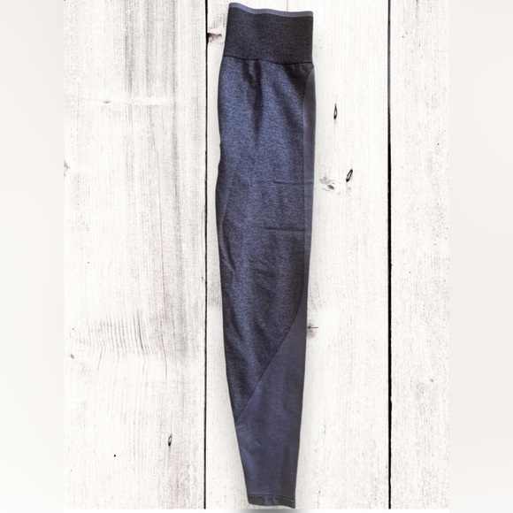 Victoria's Secret PINK Active Seamless Blue Tight Workout Leggings Size Small - Picture 3 of 7